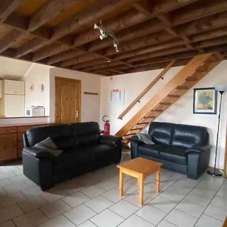 Holiday home Aux 4 *