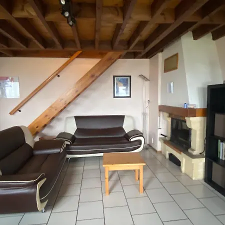 Aux 4 Holiday home